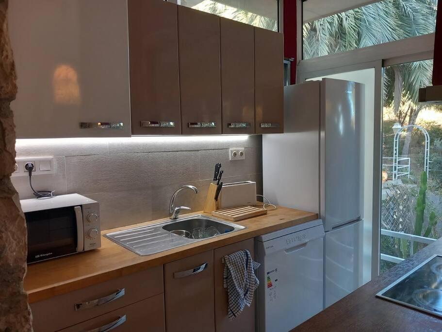 אל קאמפיו Acogedor Bungalow Adosado מראה חיצוני תמונה