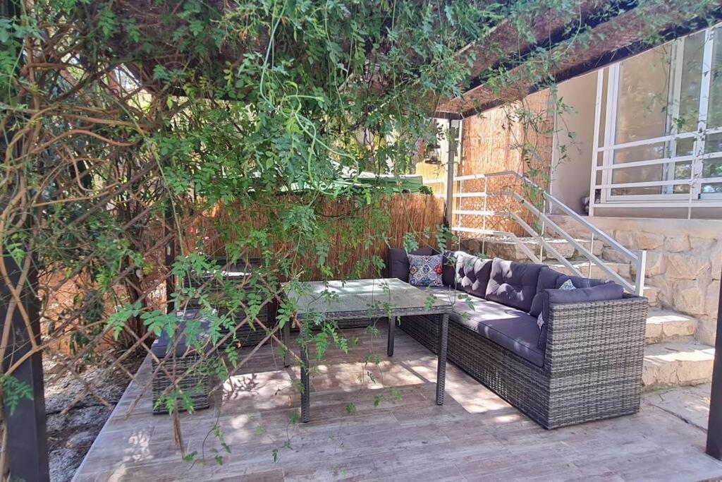 אל קאמפיו Acogedor Bungalow Adosado מראה חיצוני תמונה