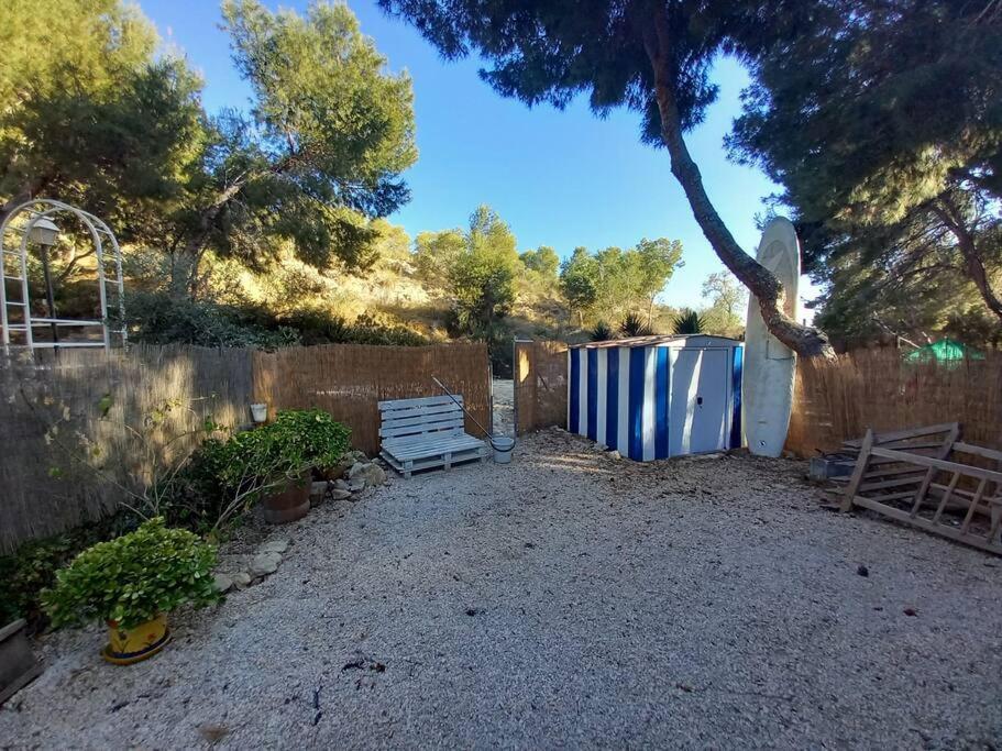 אל קאמפיו Acogedor Bungalow Adosado מראה חיצוני תמונה