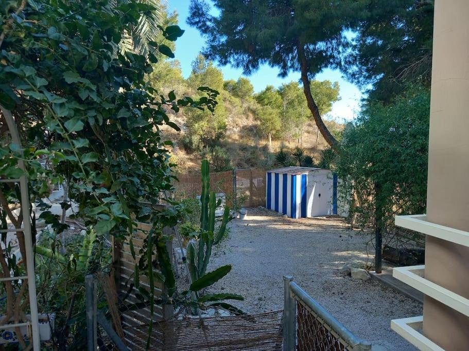 אל קאמפיו Acogedor Bungalow Adosado מראה חיצוני תמונה