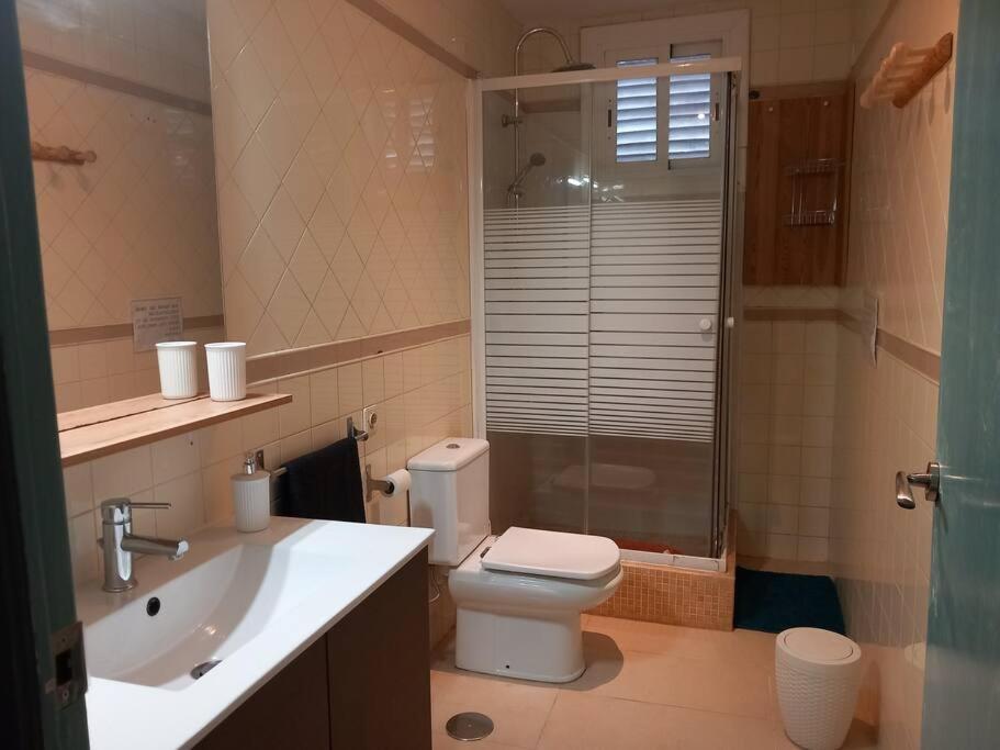 אל קאמפיו Acogedor Bungalow Adosado מראה חיצוני תמונה